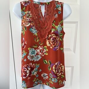 Women’s Sleeveless Floral Blouse